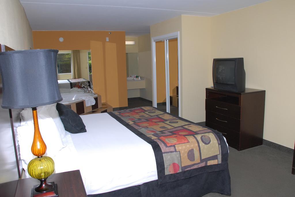 Ramada Branson Hotel And Resort Rom bilde